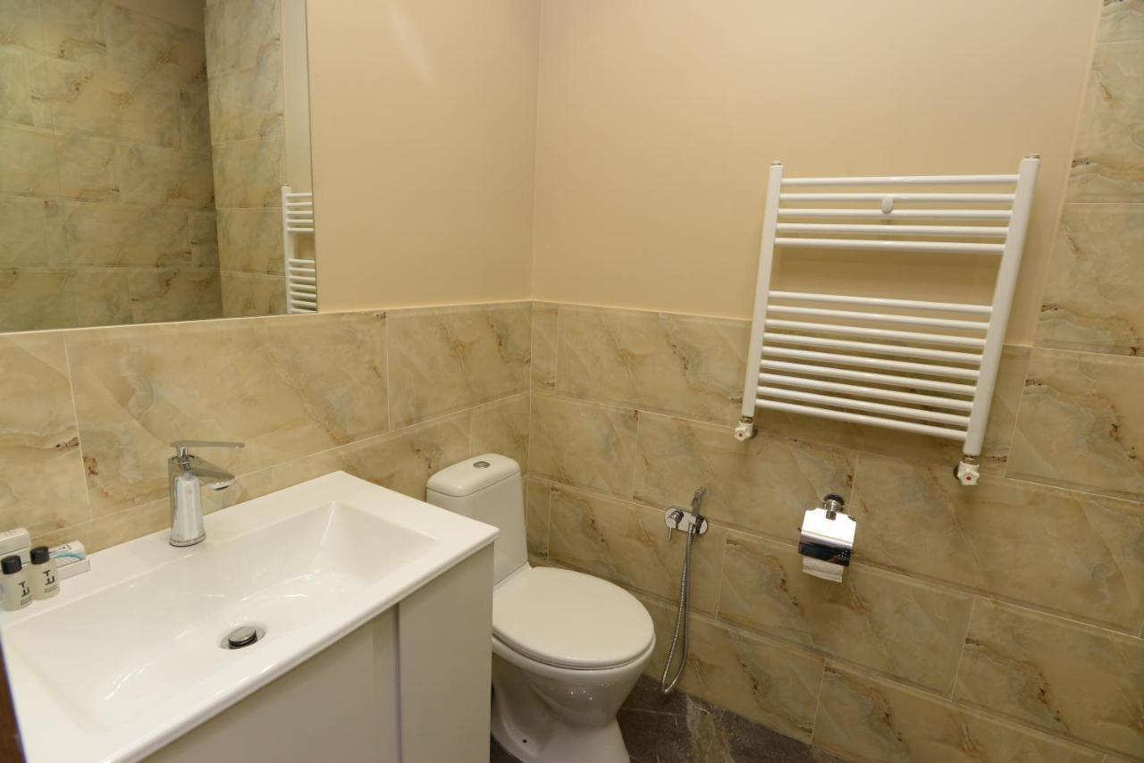 Old Avenue Hotel Ґюмрі Екстер'єр фото