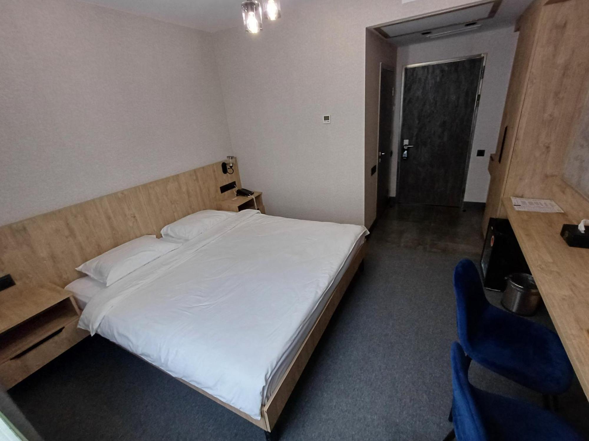 Old Avenue Hotel Ґюмрі Екстер'єр фото